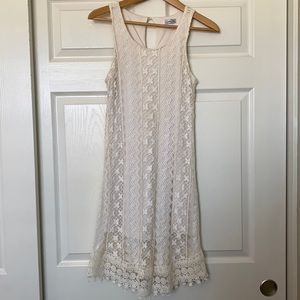 Juniors cream dress